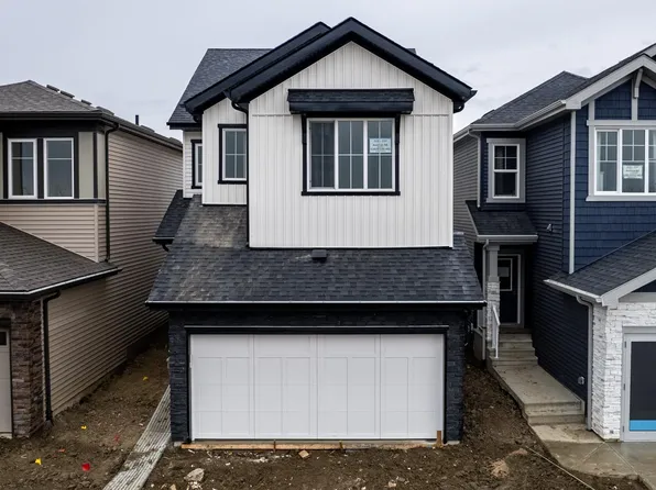 319 157th Ave NW, Edmonton, AB T5Y 0E1