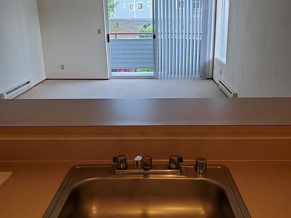 2nd image of 6505 Oswego Pl NE APT 205