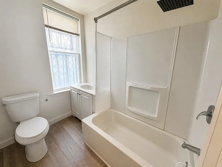 3835 N Percy St — Photo 10