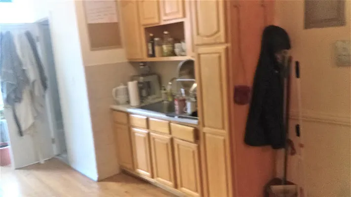 Rented by The Hamilton Group | media 28