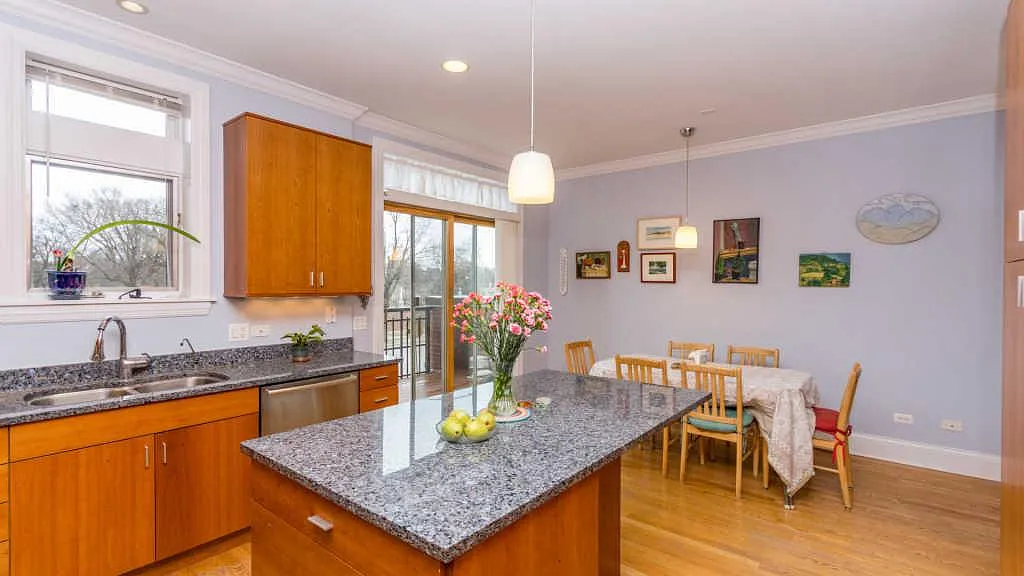4 bed, 3.5 bath, 3032 sqft, $3,800 — Photo 4