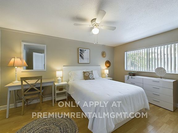 4th image of 7165 Ridgewood Ave #7