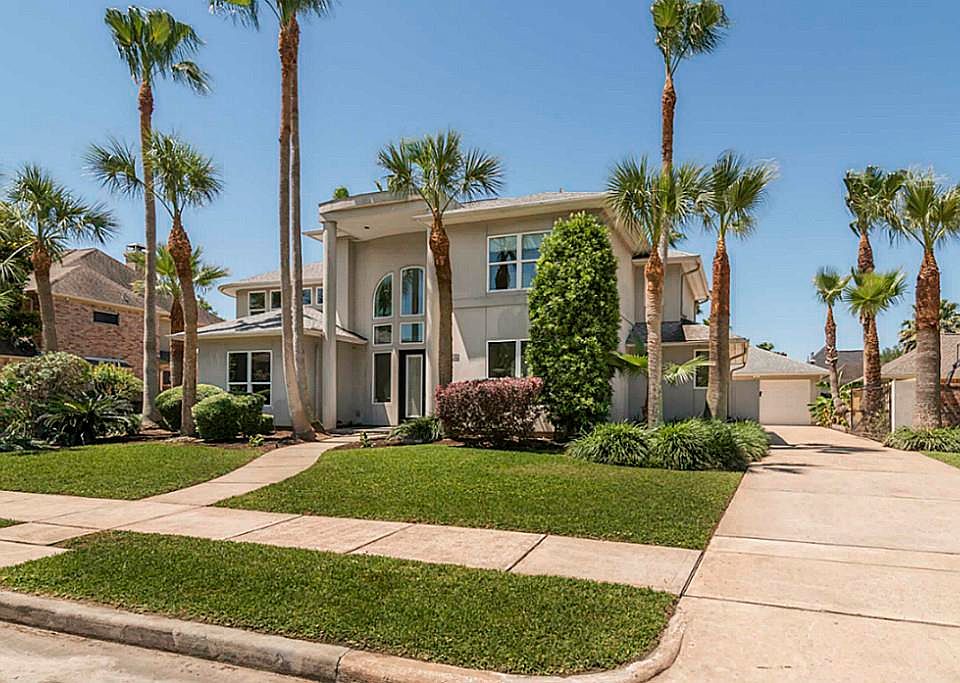 1st image of 3915 Canyon Bluff Ct