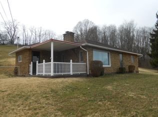 231 Cemetery Hl, Dilliner, PA 15327