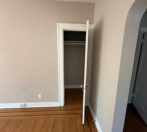 3rd image of 2023 Grasmere Dr #4