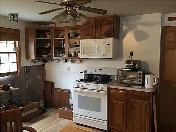 3rd image of 41 Enfield Ave