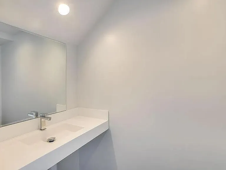2747 San Pablo Ave #209 — Photo 2
