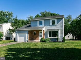 24 Heather Dr, Sicklerville, NJ 08081