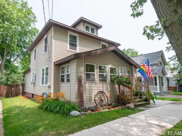 841 Crosby St NW, Grand Rapids, MI 49504