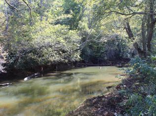 23 Valley Hideaway Dr, Hayesville, NC 28904
