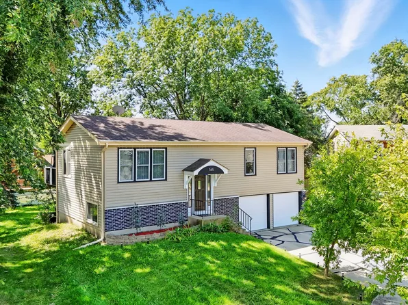 565 Cottonwood Cir, Bolingbrook, IL 60440