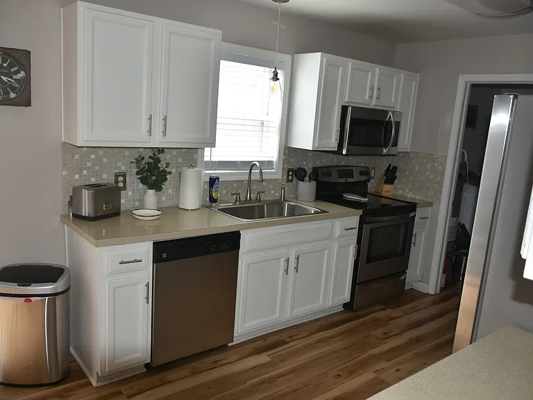 108 Mermaid Ln — Photo 6