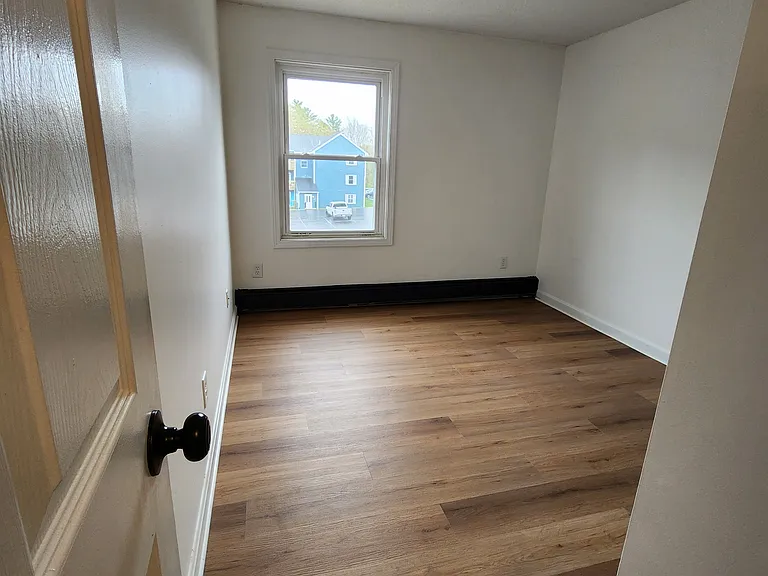 7-8 Irene St #4 — Photo 9