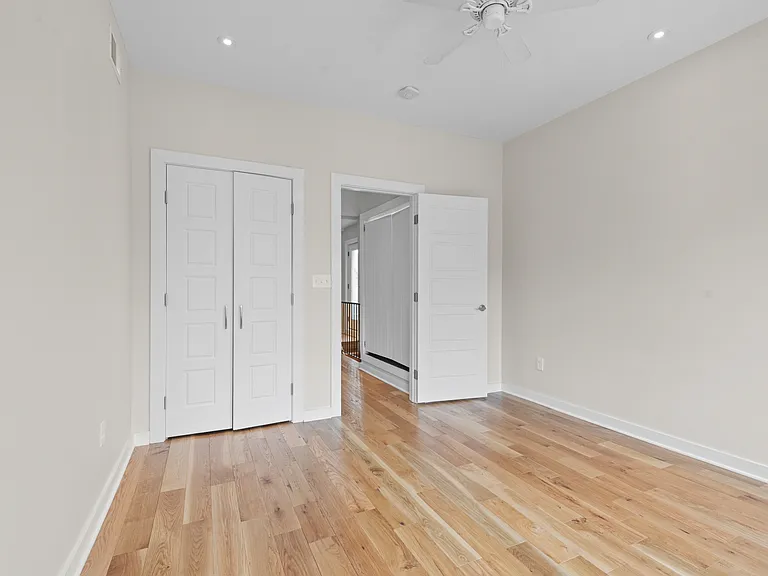 335 S Chester St — Photo 12