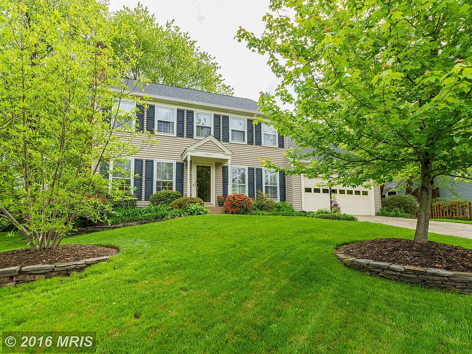 2nd image of 1607 Autumnwood Dr