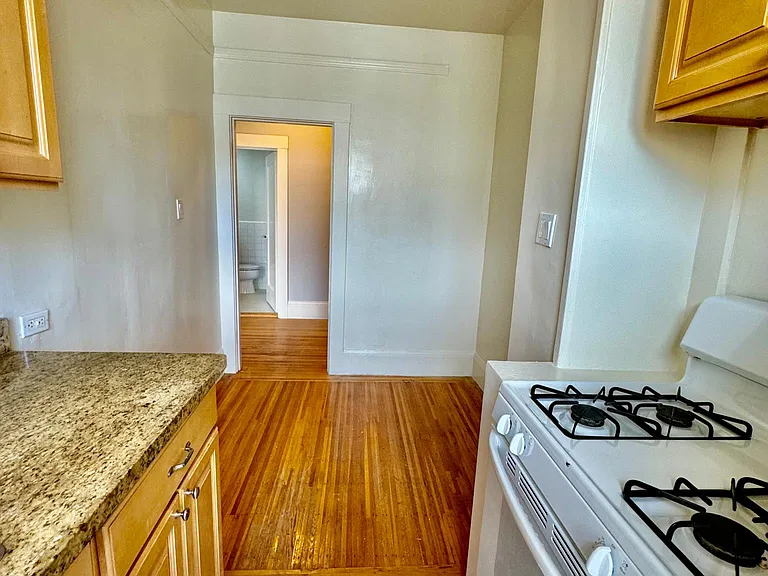 2335 Larkin St #12 — Photo 10