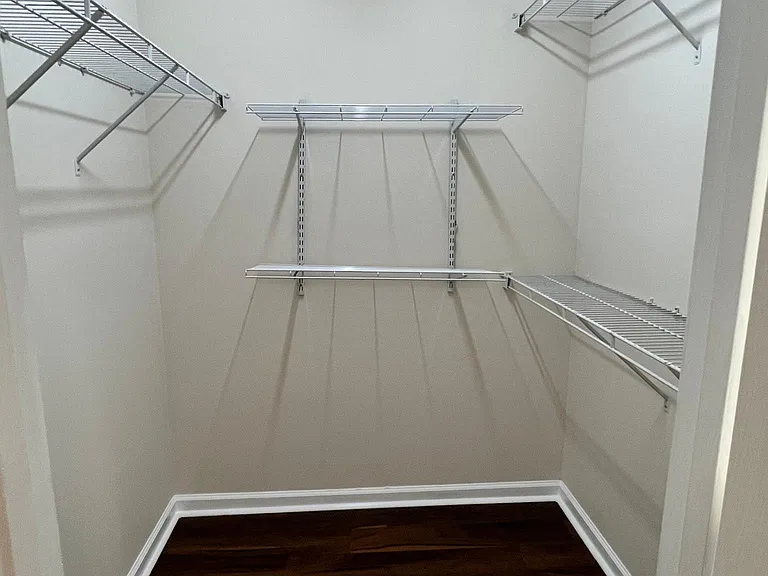 Master Walkin Closet