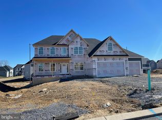 520 Rossi Dr, Greencastle, PA 17225