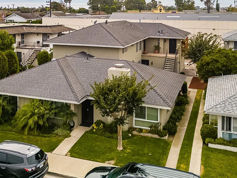 17061 Pinehurst Ln #B — Photo 1