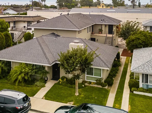 17061 Pinehurst Ln #D, Huntington Beach, CA 92647