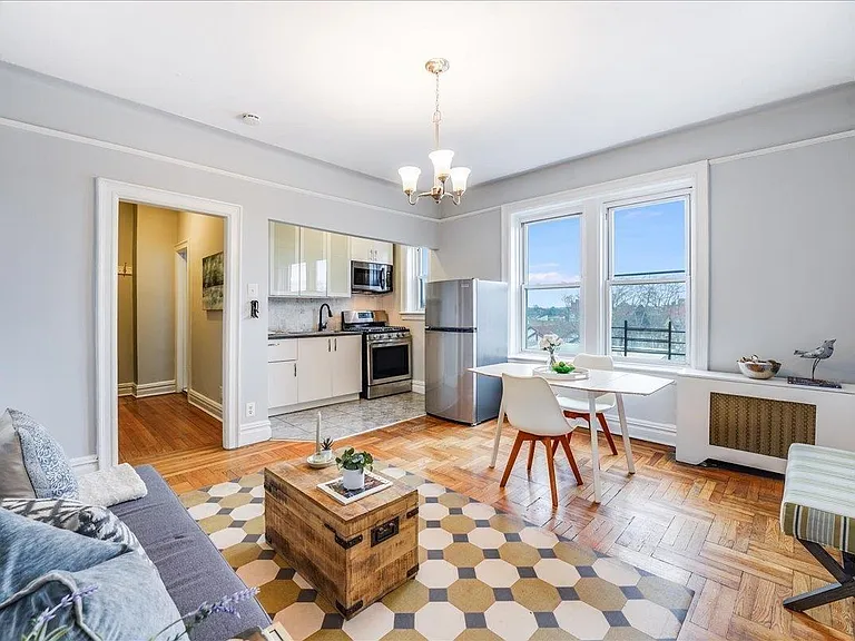 50 Reservoir Ave #404 — Photo 1