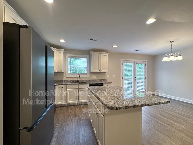 202 Beaumont Cir — Photo 6