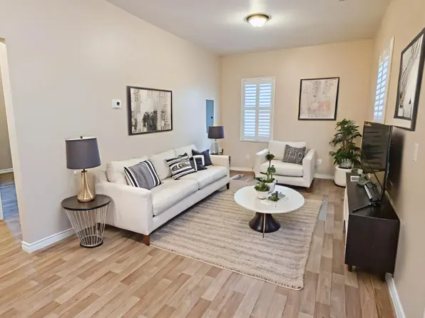 7 Munsee St N #2, Haldimand County, ON N0A 1E0