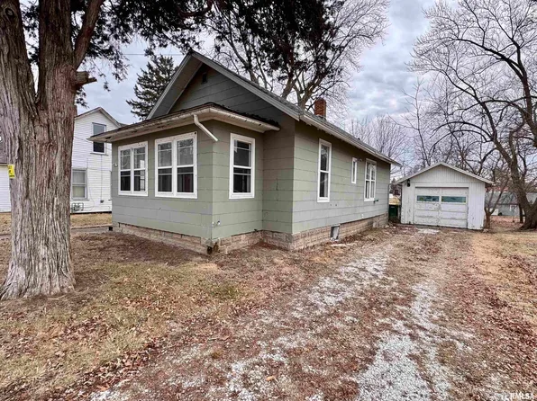 437 W Pierce St, Macomb, IL 61455