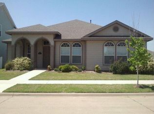 1013 Haley Ct, Aubrey, TX 76227