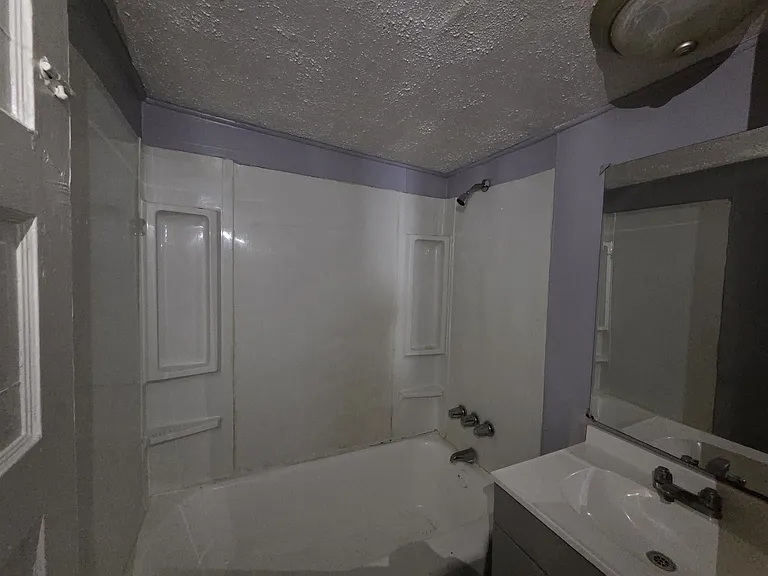 1320 Faxon Ave #2 — Photo 7