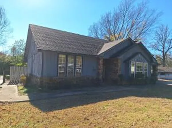 (undisclosed Address), Russellville, AR 72801