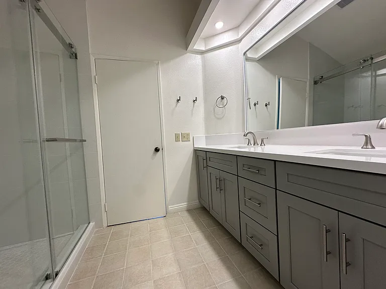 596 Aspen Ridge Ct — Photo 6