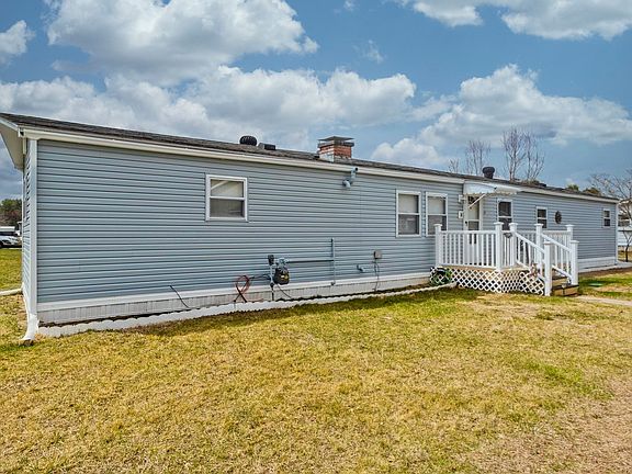 4th image of 12 Carol Cir