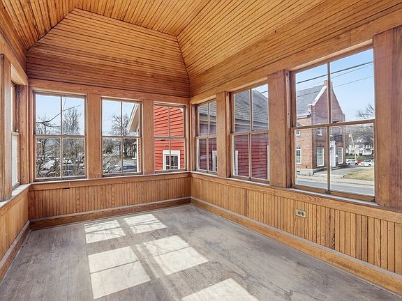 5th image of 4 Townsend St