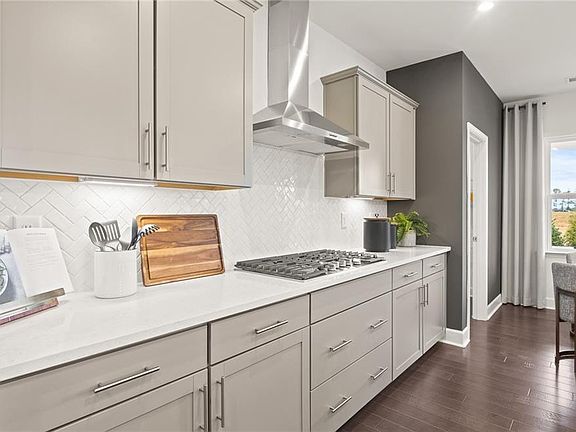 6th image of this home
