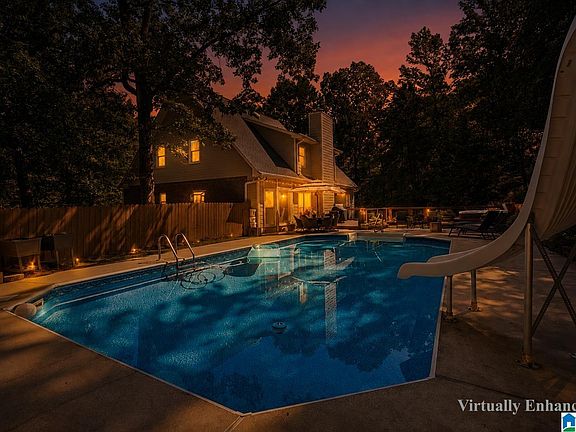 3rd image of 1029 Maple Ln