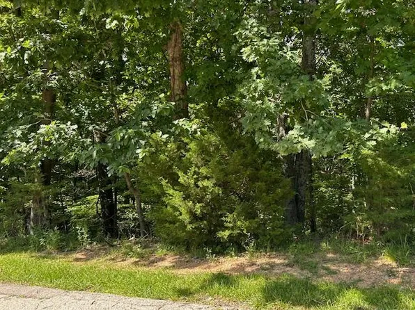 817 Wildflower Valley Dr, High Ridge, MO 63049