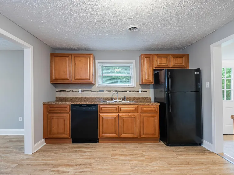 1709 Forrester Rd — Photo 9