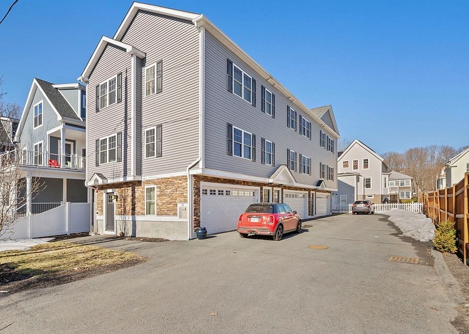 1st image of 51 Branch St Unit 3