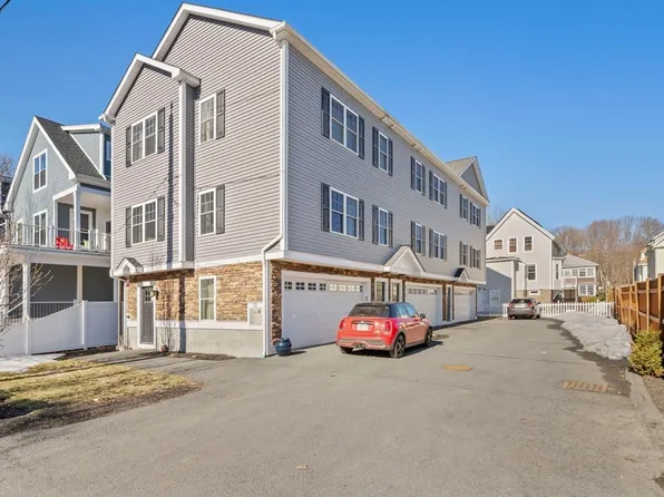 51 Branch St Unit 3, Quincy, MA 02169