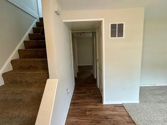 4th image of 124 Cider Dr