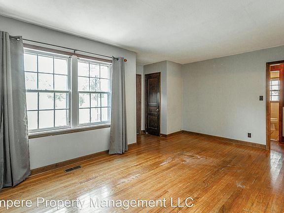 3rd image of 1310 Marlboro Ave