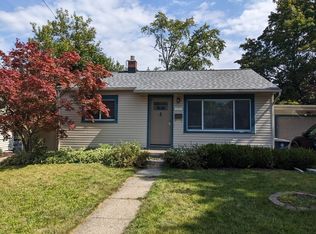 1321 Kay Pkwy, Ann Arbor, MI 48103