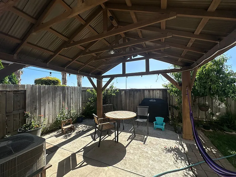 1453 Rosy Dawn Ln — Photo 24