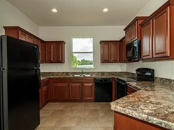 5562 Superior Dr, Lakeland, FL 33805