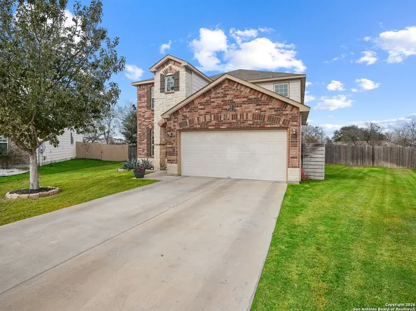 102 Texas Thistle, New Braunfels, TX 78130