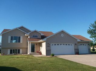 1200 Magnolia Ct SW, Glyndon, MN 56547