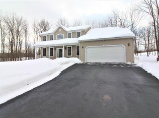 4317 Henneberry Rd, Manlius, NY 13104