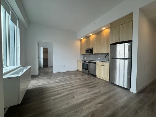 2455 3rd Avenue image 1 of 23