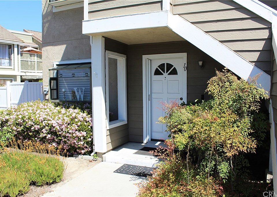 1st image of 10 Coventry Ln #259